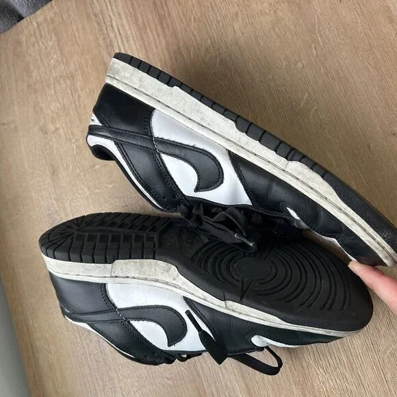 Nike Dunk Low Retro White Black Panda Lace-Up Sneakers Men's Size 8